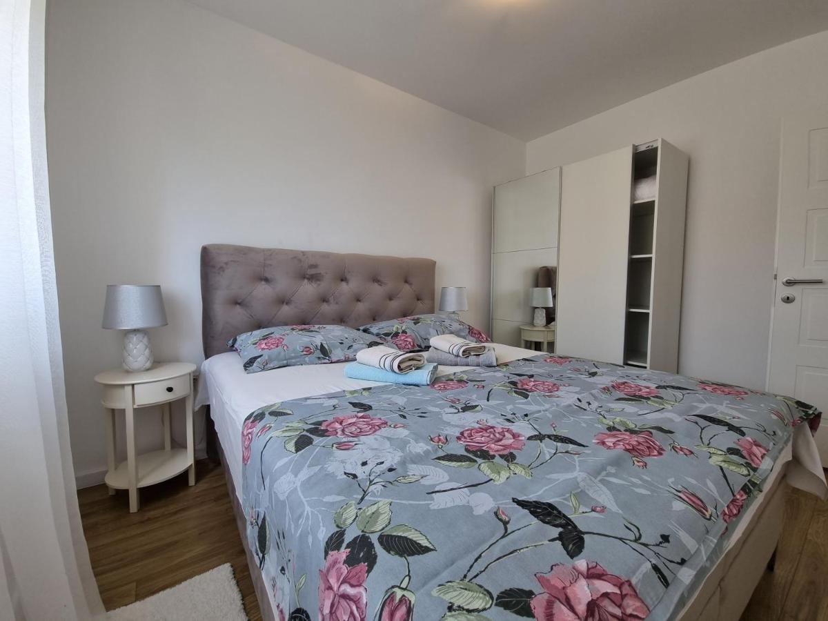 Apartments Manuel Banjol Extérieur photo